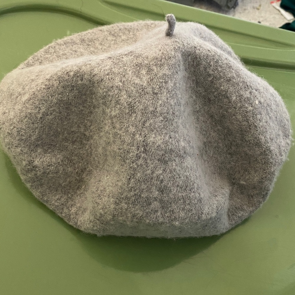 Nine West Gray Knit Beret